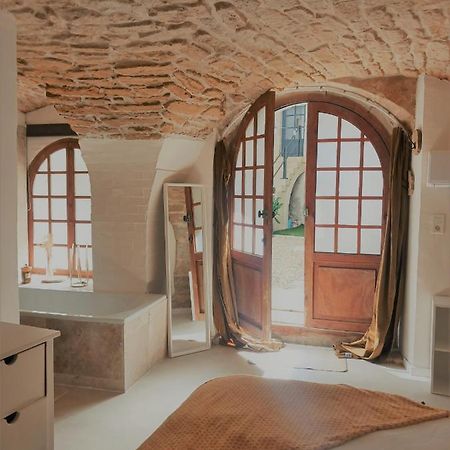 Bed and Breakfast La Cachette Aigues-Vives  Esterno foto
