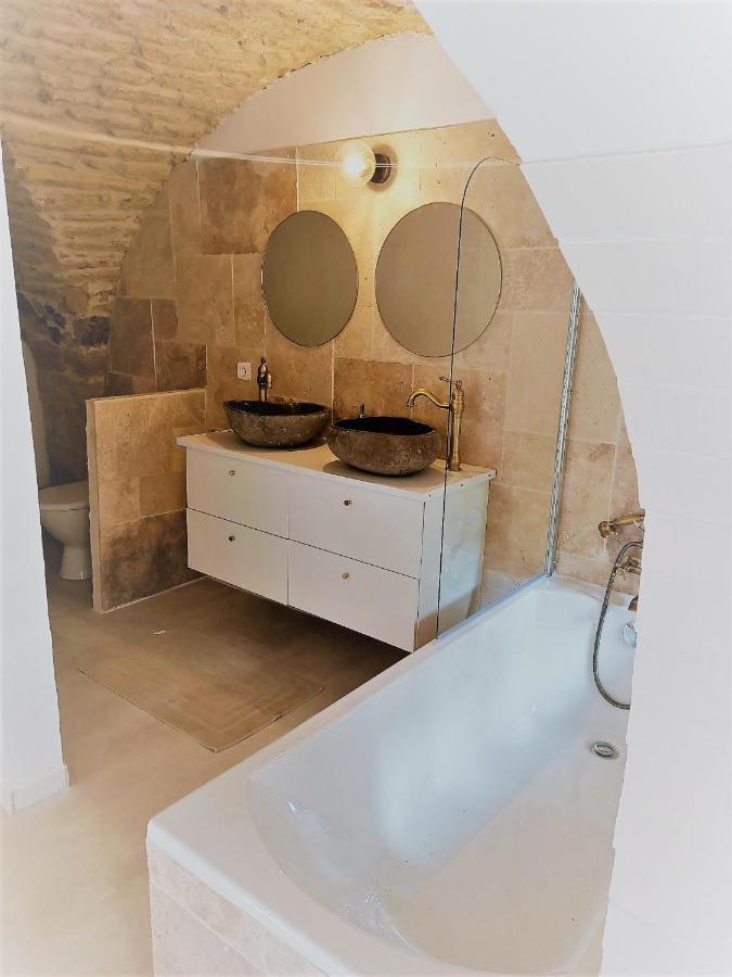 Bed and Breakfast La Cachette Aigues-Vives  Esterno foto