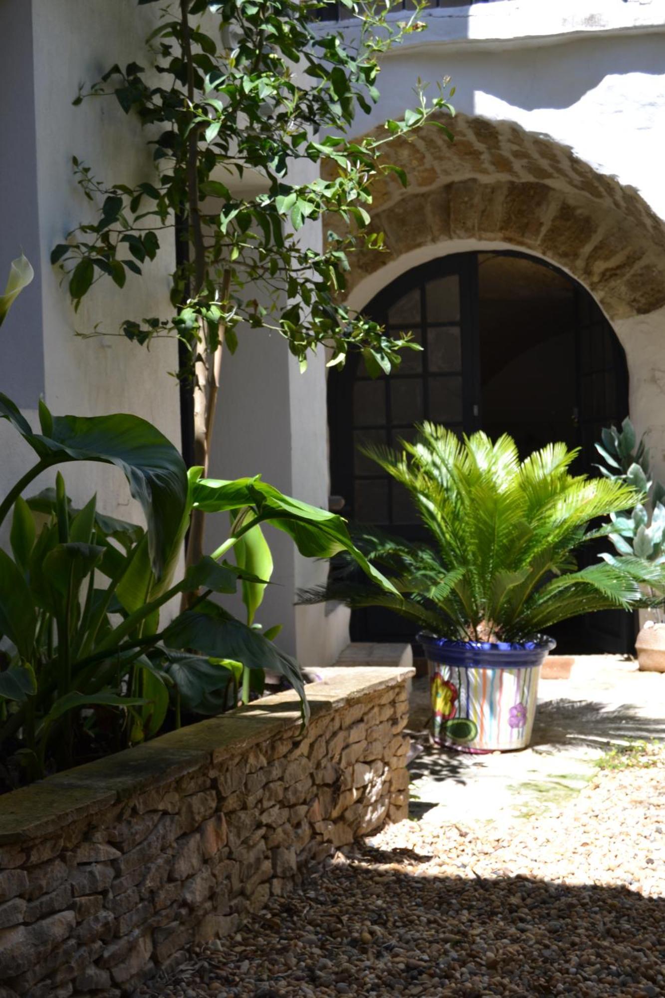 Bed and Breakfast La Cachette Aigues-Vives  Esterno foto