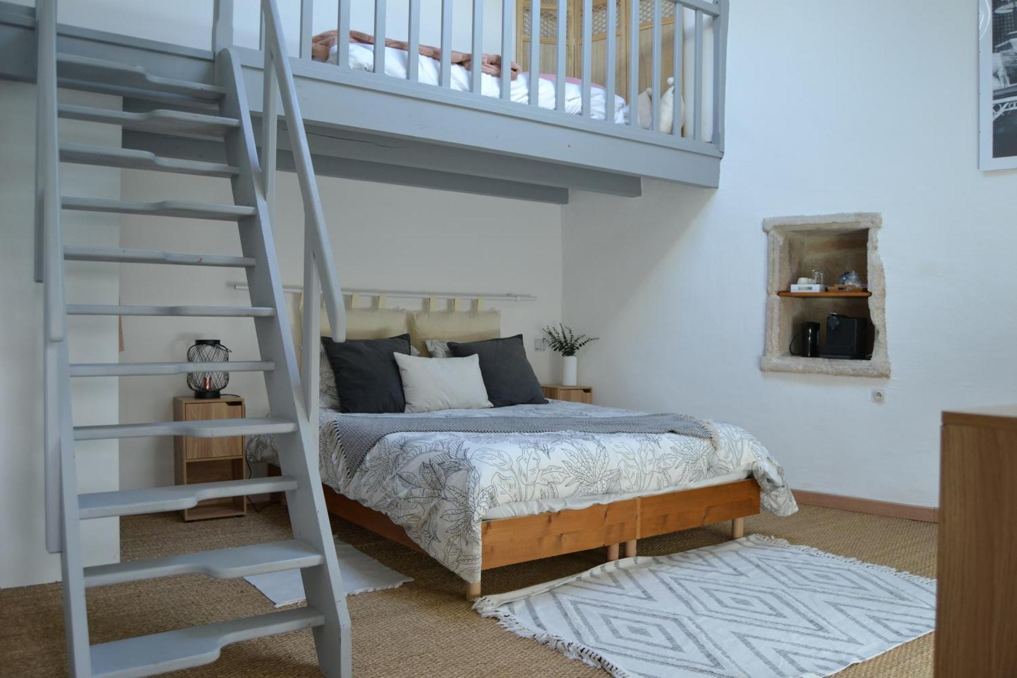 Bed and Breakfast La Cachette Aigues-Vives  Esterno foto