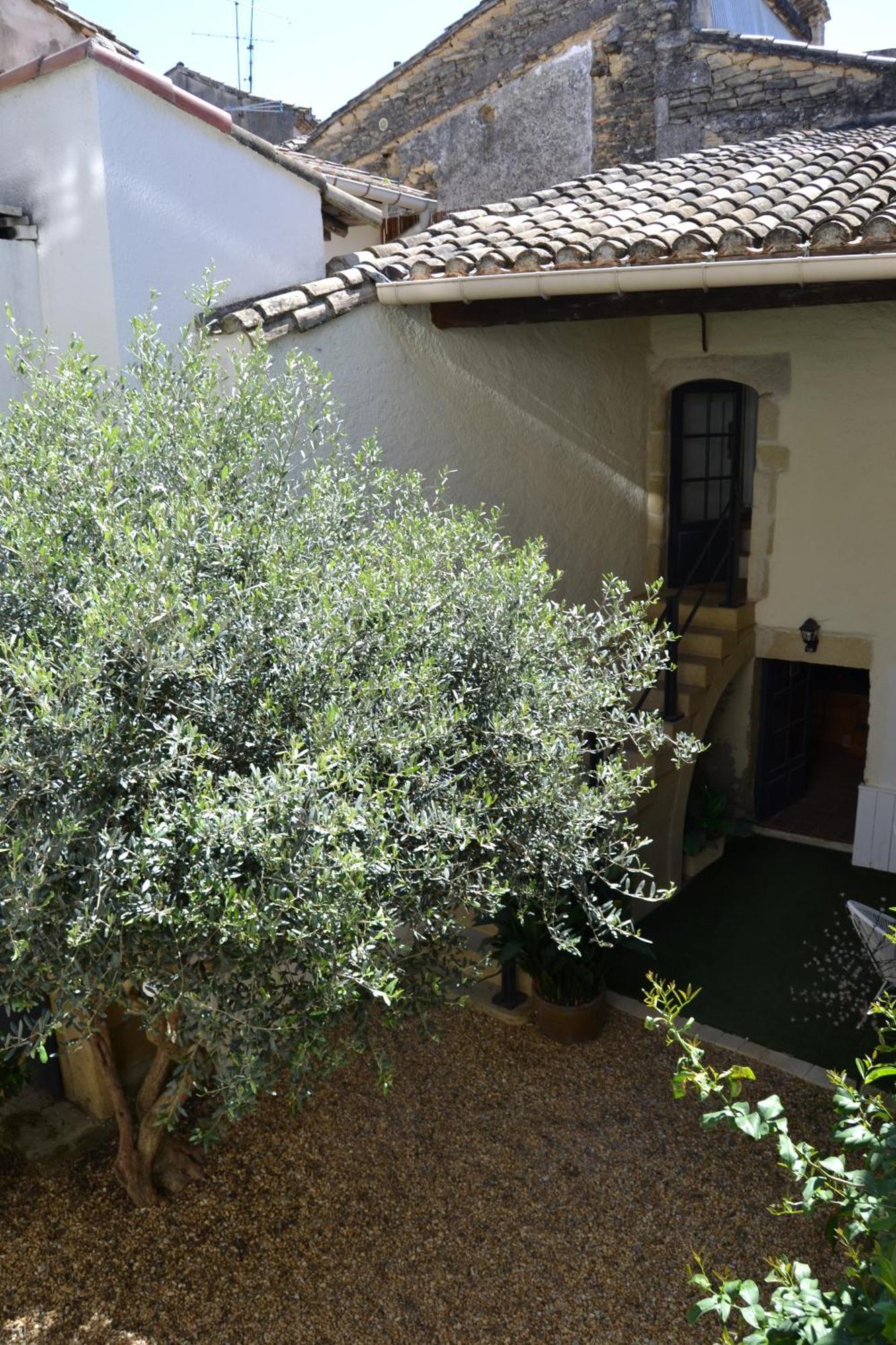 Bed and Breakfast La Cachette Aigues-Vives  Esterno foto